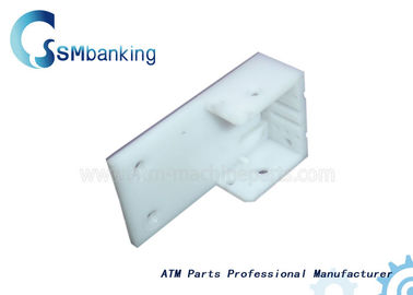 Ursprüngliche NCR-ATM-Maschine zerteilt weiße Plastikzus 445-0675084